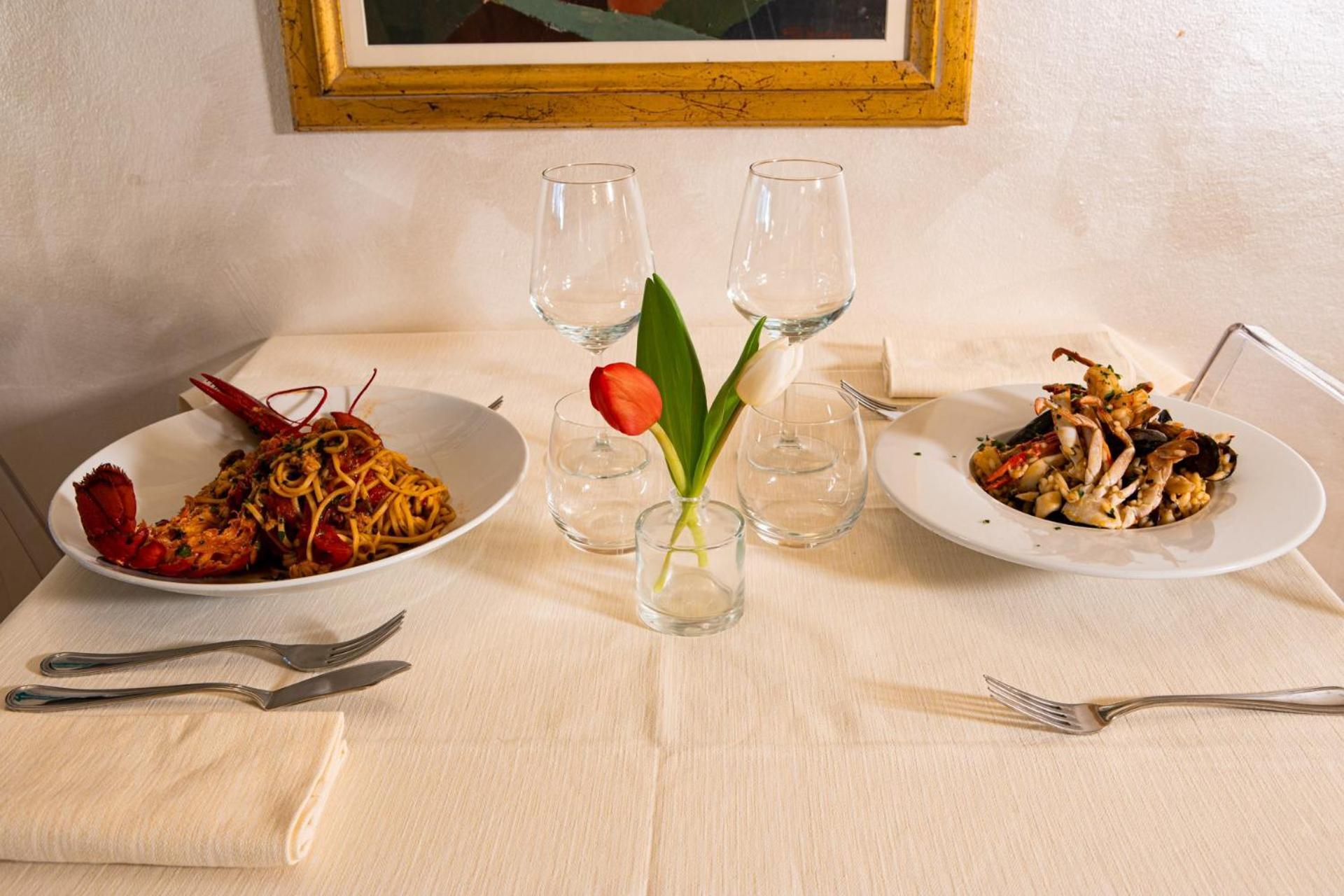 Hotel Italia Леричи Экстерьер фото